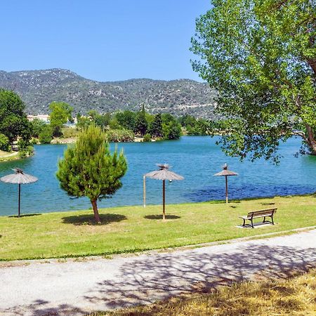 Camping Les Rives Du Lac De Vinca Ngoại thất bức ảnh